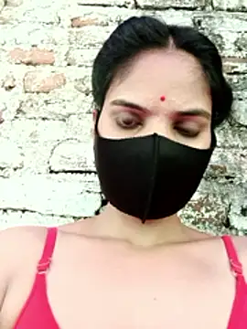 Shreya-750 online show from 04/15/26, 05:03