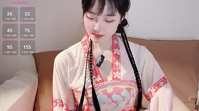 upoo7lt online show from 04/05/26, 02:31