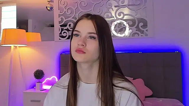 LuisaClover online show from 03/13/26, 01:18