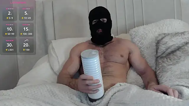 Masked Bull38 Uk online show from 12/14/25, 12:10