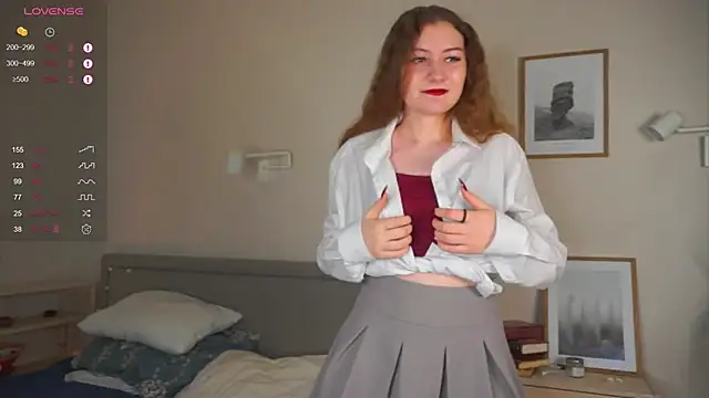 MegganKinson online show from 11/17/25, 05:13