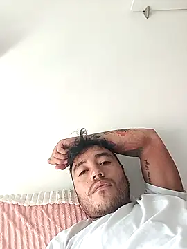 Geraldinexxxxx online show from 10/22/25, 03:23