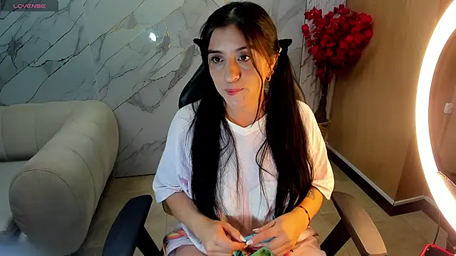 andrea tasty tf online show from 12/17/25, 12:55