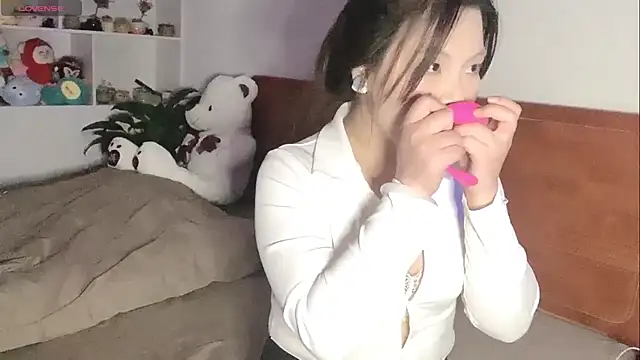 xiner-6666 online show from 10/24/25, 02:08