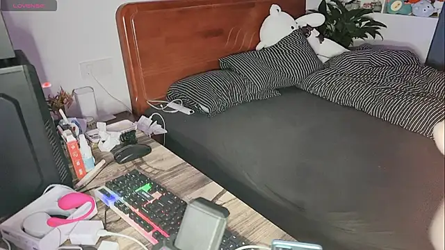 xiner-6666 online show from 10/26/25, 02:34