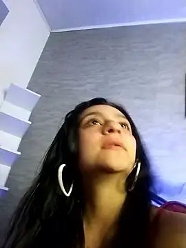 Emmy Palacios online show from 01/15/26, 04:33