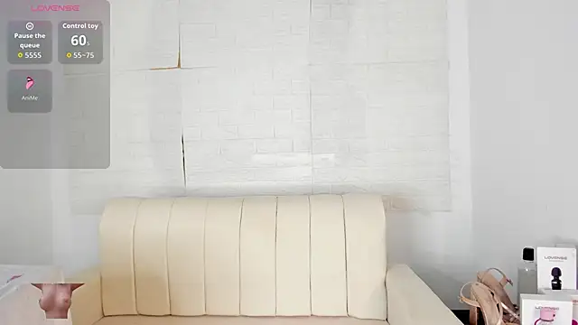 Katie perry18 online show from 11/19/25, 07:25