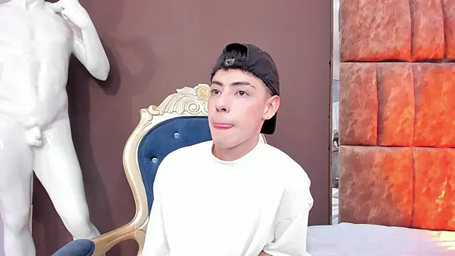 Sebastian Reed online show from 01/11/26, 11:54