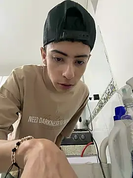 Sebastian Reed online show from 02/10/26, 03:32