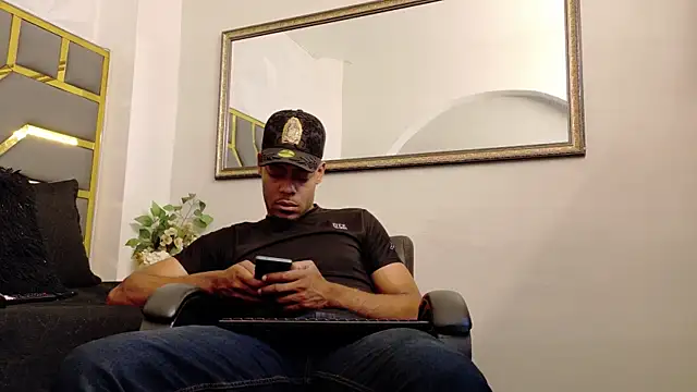 Neytanmalcon online show from 12/03/25, 08:40