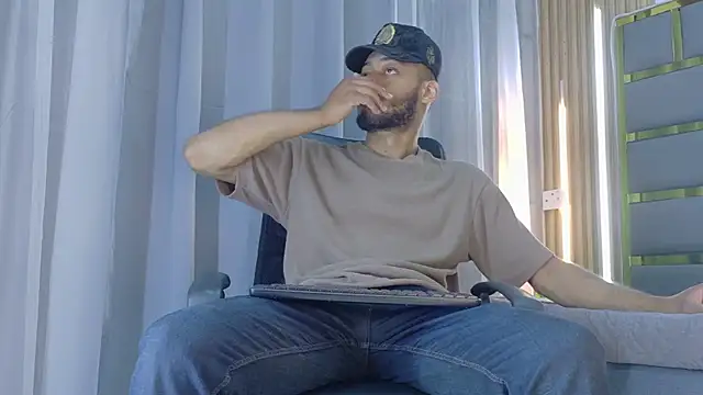 Neytanmalcon online show from 02/20/26, 06:30