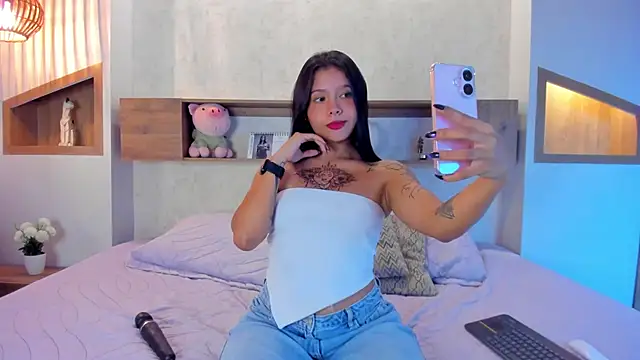 sophie duval online show from 03/07/26, 10:07