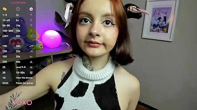 lexirouge   online show from 11/13/25, 12:48