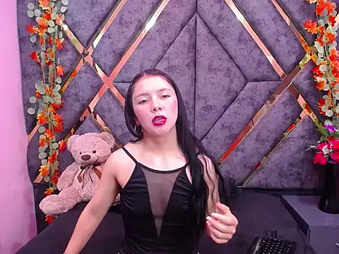 JulietaDiamond online show from 11/29/25, 07:17