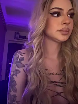 NovaPearl online show from 11/02/25, 08:33