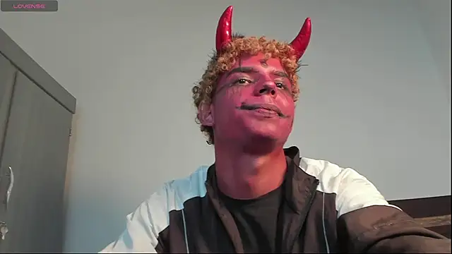 Daark Eros online show from 10/29/25, 09:49