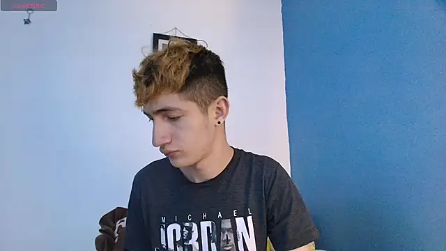 Snapshot of Erick_Taylor3 chatting on 06/27/26, 08:36 Erick Taylor3 online show from 06/27/26, 08:36