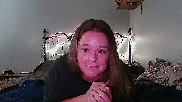 Artgirlie31 online show from 10/25/25, 03:58