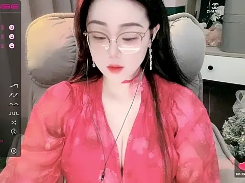 Snapshot of Monica-666888- chatting on 10/27/25, 05:39 Monica-666888- online show from 10/27/25, 05:39