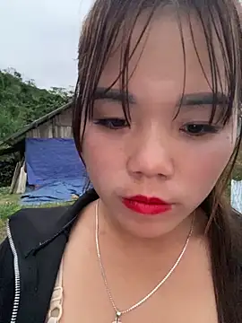 nachi-baby online show from 11/06/25, 11:04