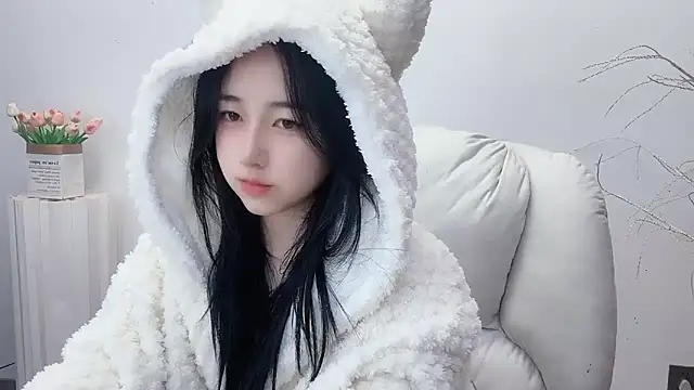 Love-hanzaizai718 online show from 11/08/25, 12:27