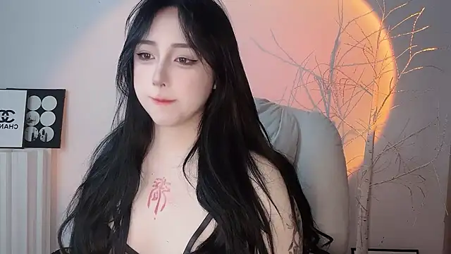 Love-hanzaizai718 online show from 11/13/25, 07:46