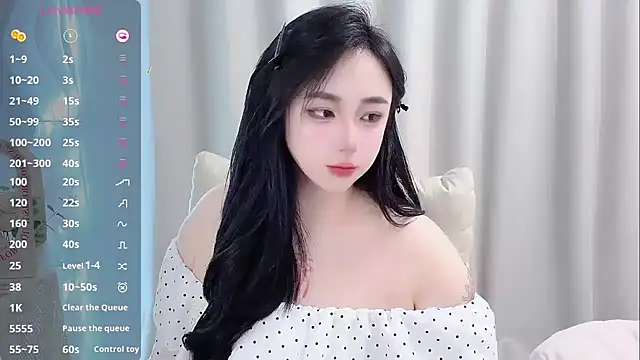 Love-hanzaizai718 online show from 04/14/26, 01:28