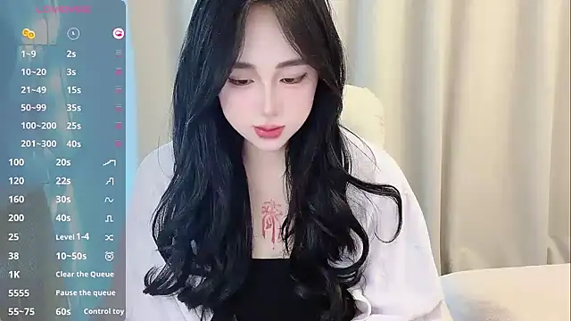 Love-hanzaizai718 online show from 04/17/26, 08:50