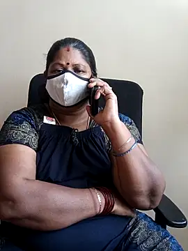 Snapshot of sreemamitha9 chatting on 11/01/25, 06:04 sreemamitha9 online show from 11/01/25, 06:04