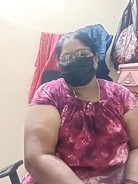 Snapshot of sreemamitha9 chatting on 12/14/25, 06:12 sreemamitha9 online show from 12/14/25, 06:12