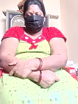 Snapshot of sreemamitha9 chatting on 12/20/25, 03:35 sreemamitha9 online show from 12/20/25, 03:35