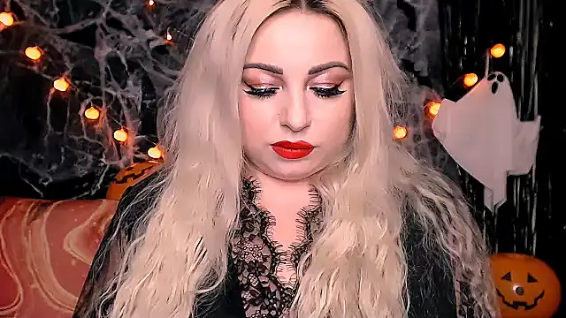 Snapshot of Renee_Cherry chatting on 11/01/25, 02:02 Renee Cherry online show from 11/01/25, 02:02