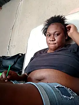 Snapshot of prebustyboobs94 chatting on 10/24/25, 09:28 prebustyboobs94 online show from 10/24/25, 09:28