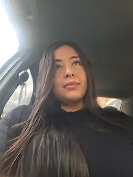 Snapshot of SantaRameriz chatting on 10/27/25, 04:22 SantaRameriz online show from 10/27/25, 04:22