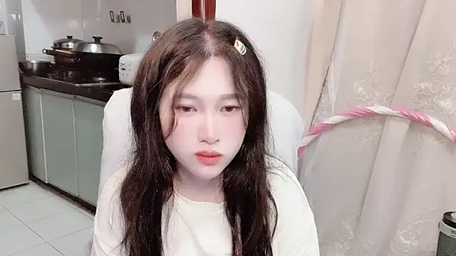 anna-888- online show from 12/16/25, 10:04