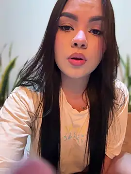 amber white15 online show from 11/19/25, 01:49