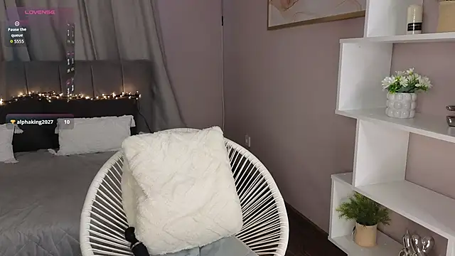 Snapshot of LilCatalia chatting on 06/05/26, 10:21 LilCatalia online show from 06/05/26, 10:21