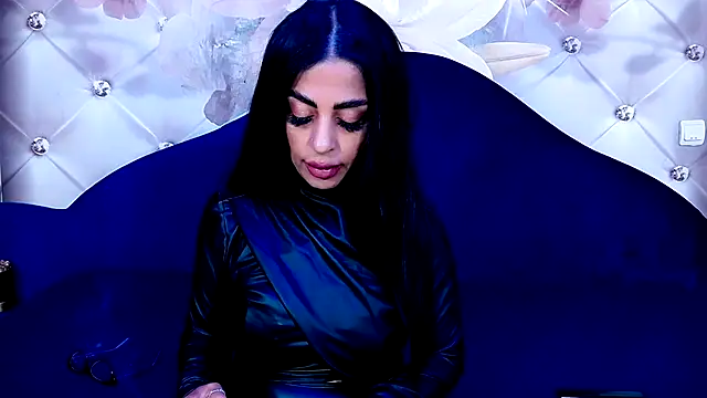 NoirKaylah online show from 11/06/25, 08:43