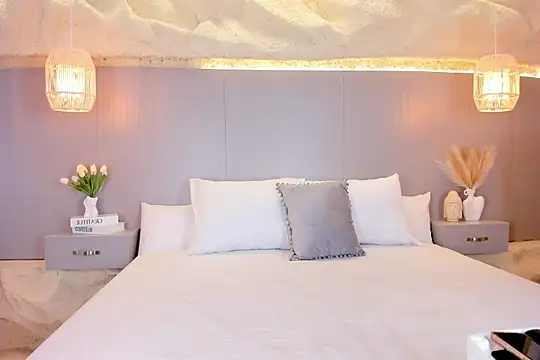 AmyColman  online show from 04/04/26, 11:51