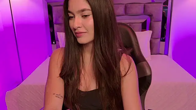 Bella Clark2 online show from 11/06/25, 03:51