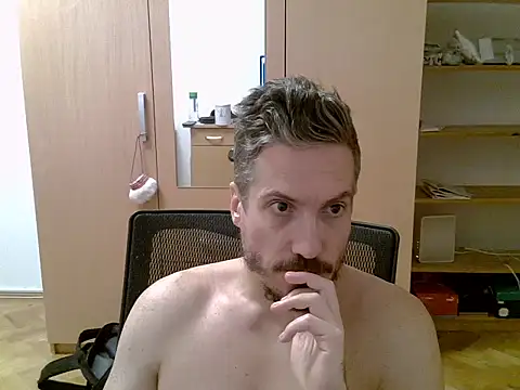 Snapshot of delayclose__ chatting on 10/23/25, 05:12 delayclose online show from 10/23/25, 05:12