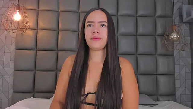 dannavelvet online show from 12/18/25, 01:06