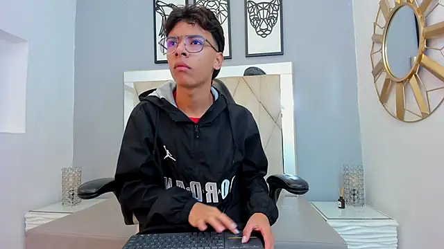 adams bobby online show from 12/14/25, 11:37