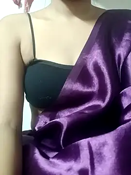 Snapshot of Sujatab250 chatting on 10/26/25, 06:36 Sujatab250 online show from 10/26/25, 06:36