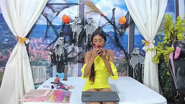 salome mio online show from 10/29/25, 07:59