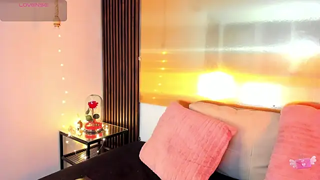 LunaaMorena online show from 12/14/25, 02:11