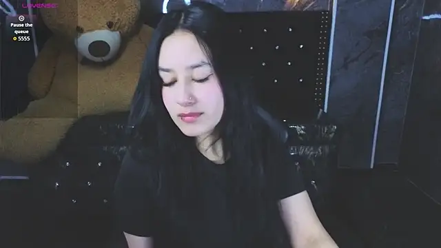 Aleja05 b online show from 12/20/25, 07:54