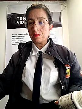 Snapshot of Valentina--1 chatting on 04/23/26, 12:29 Valentina--1 online show from 04/23/26, 12:29