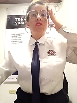 Snapshot of Valentina--1 chatting on 04/28/26, 10:09 Valentina--1 online show from 04/28/26, 10:09