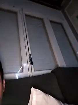 Snapshot of dulcessecretos chatting on 11/29/25, 11:52 dulcessecretos online show from 11/29/25, 11:52